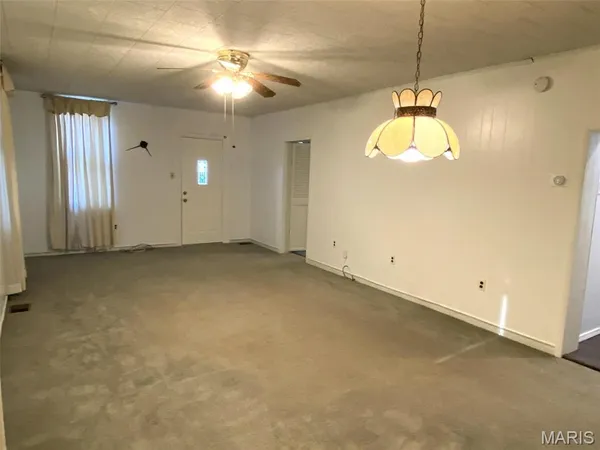 $180,000 | 10 East Washington Street, Freeburg, IL 62243