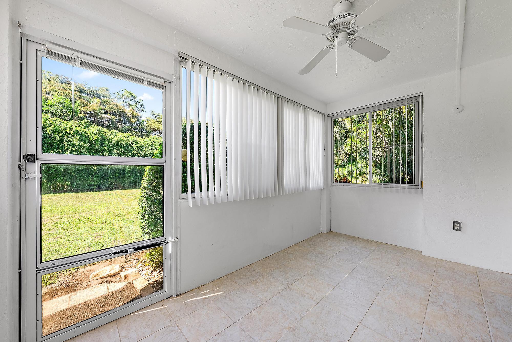 12416 Alternate A1a Palm Beach Gardens, Unit P7 Palm Beach Gardens, FL 33410 - Photo 15 of 23 Sunroom