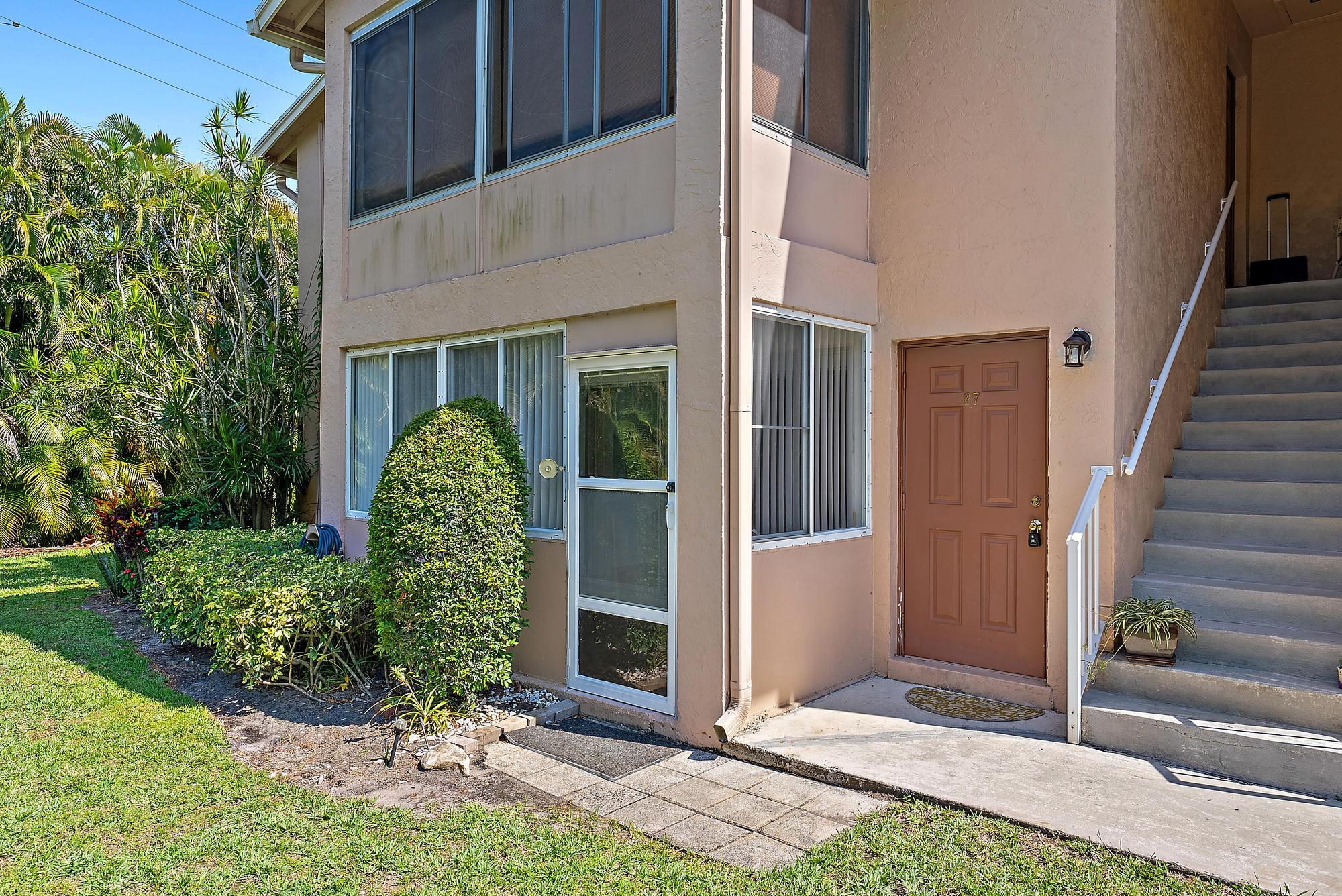 12416 Alternate A1a Palm Beach Gardens, Unit P7 Palm Beach Gardens, FL 33410 - Photo 16 of 23 Exterior - Front