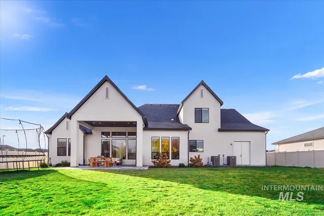 $1,399,888 | 2546 North Heirloom Avenue, Eagle, ID 83616