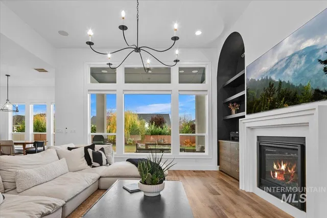 $1,399,888 | 2546 North Heirloom Avenue, Eagle, ID 83616