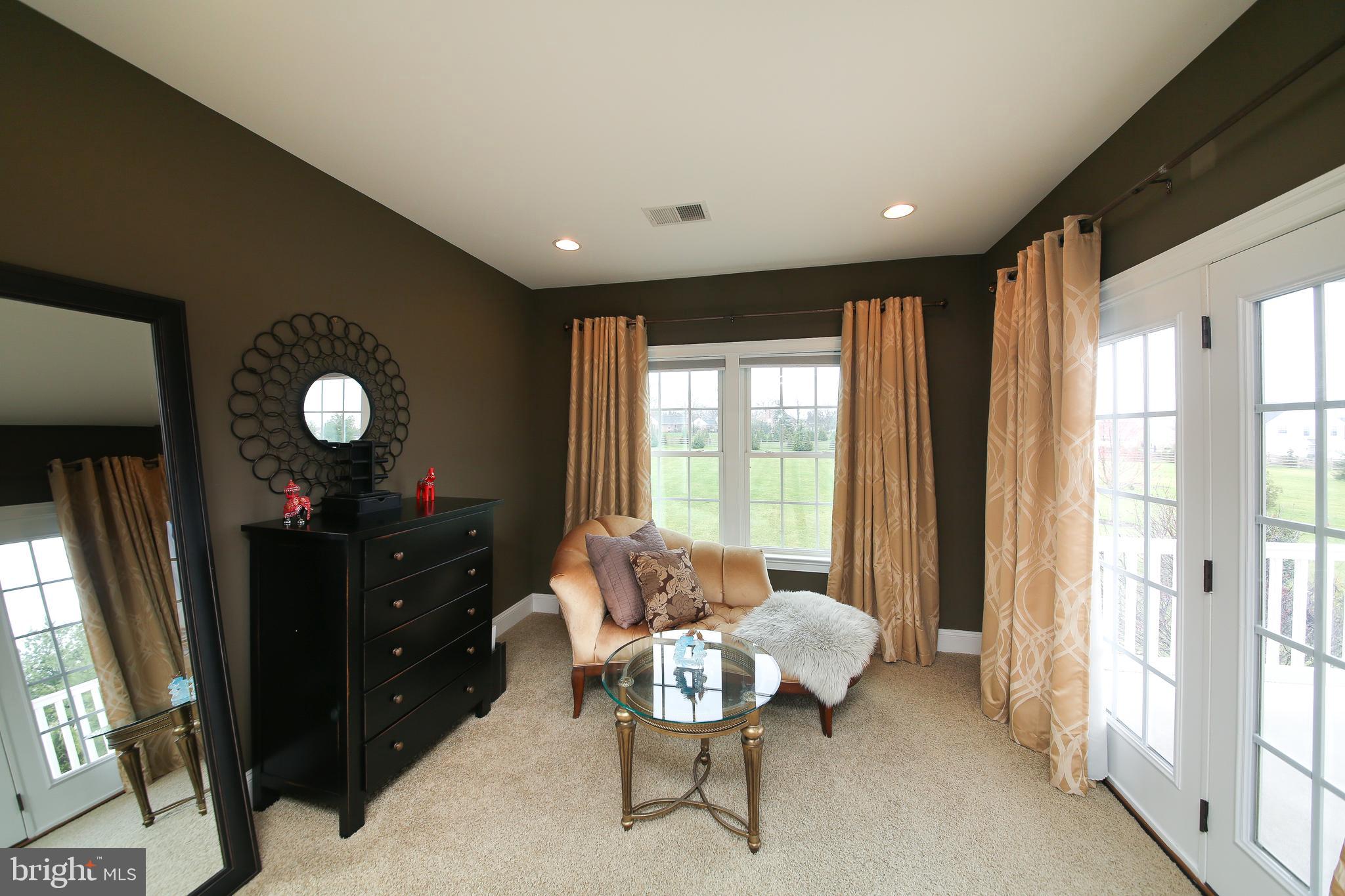 342 Alexander Drive Telford, PA 18969 - Photo 14 of 31 a living room with furniture and a large window