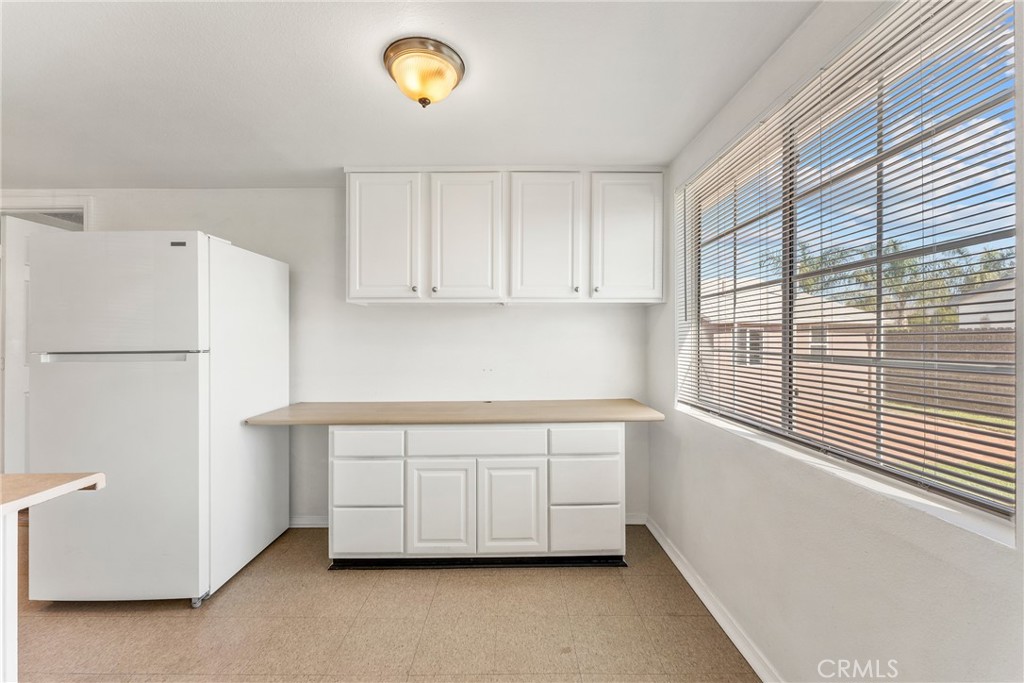 533 Jackson Street Colton, CA 92324 - Photo 5 of 31 Unit A-Kitchen