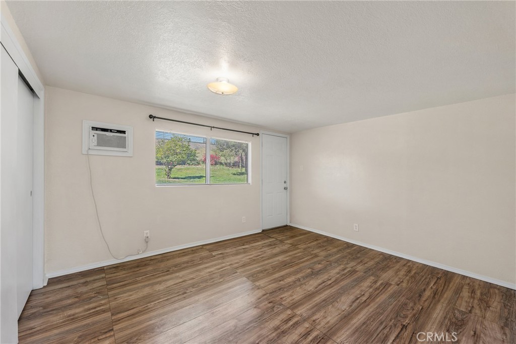 533 Jackson Street Colton, CA 92324 - Photo 8 of 31 Unit A- Bedroom 3