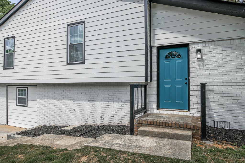 2248 Willoby Court Morrow, GA 30260 - Photo 27 of 31 a front view of a house