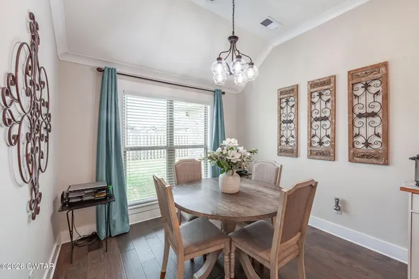 $339,900 | 86 White Birch Drive, Jackson, TN 38305