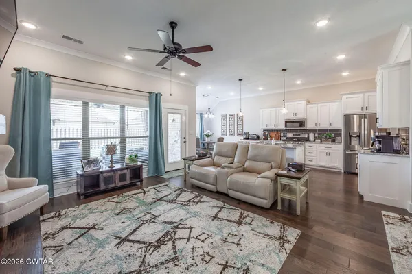 $339,900 | 86 White Birch Drive, Jackson, TN 38305