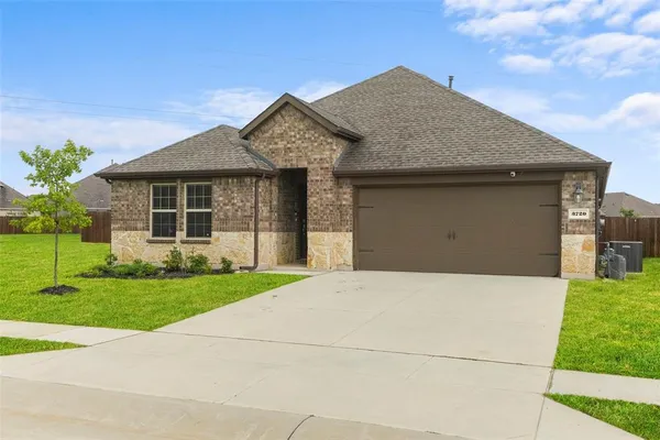 $364,990 | 3720 Tracewood Bend, Aubrey, TX 76227