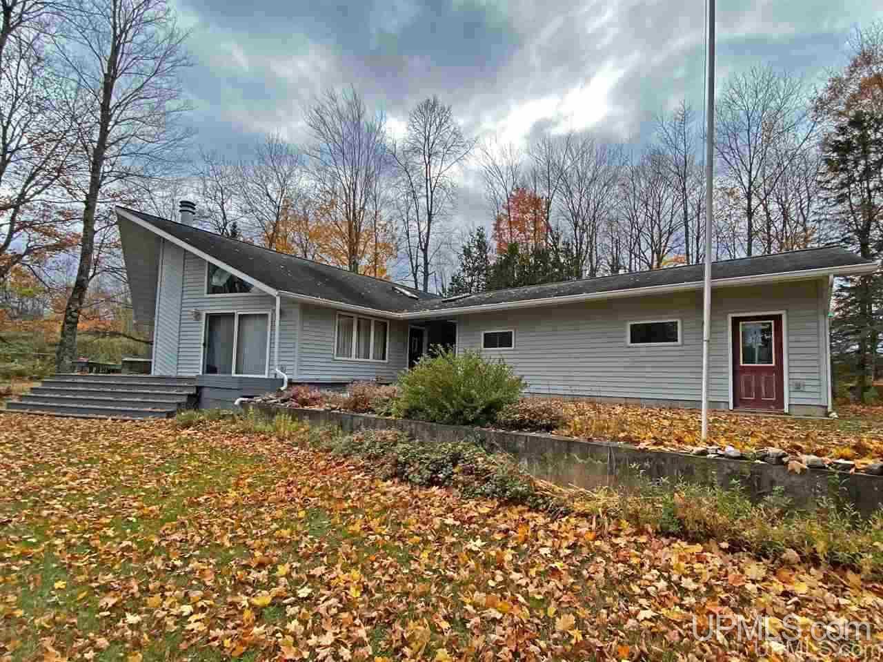 5828 G5 Road Escanaba, MI 49829 - Photo 1 of 19