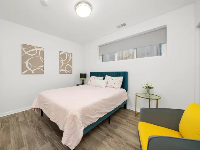 $989,000 | 1336 North Hamlin Avenue, Chicago, IL 60651