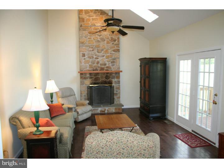 267 Spring Run Lane Downingtown, PA 19335 - Photo 14 of 25 Family Room