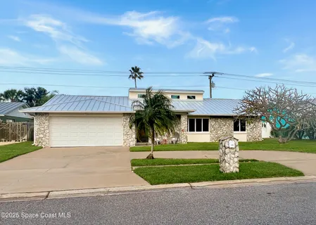 $899,900 | 390 Harbor Drive, Cape Canaveral, FL 32920