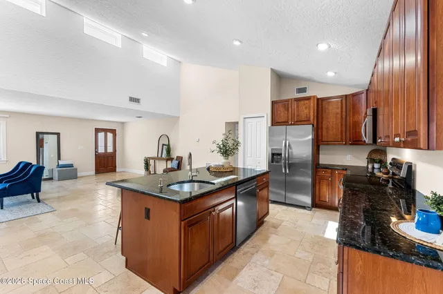 $899,900 | 390 Harbor Drive, Cape Canaveral, FL 32920