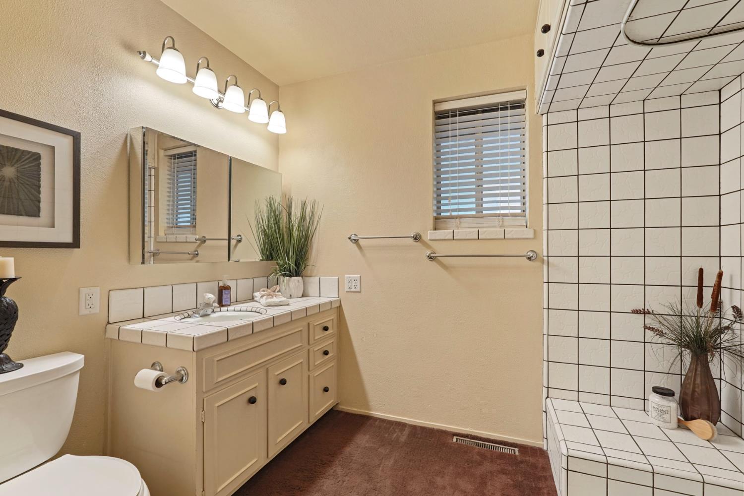 5219 Solari Ranch Road Stockton, CA 95215 - Photo 28 of 82