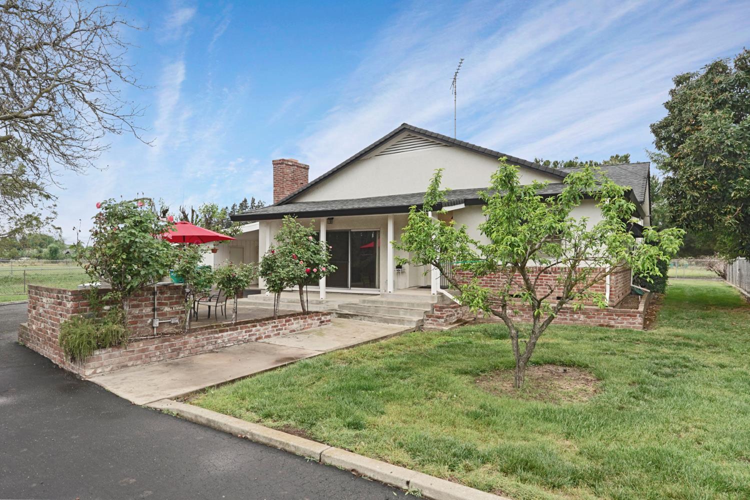 5219 Solari Ranch Road Stockton, CA 95215 - Photo 6 of 82