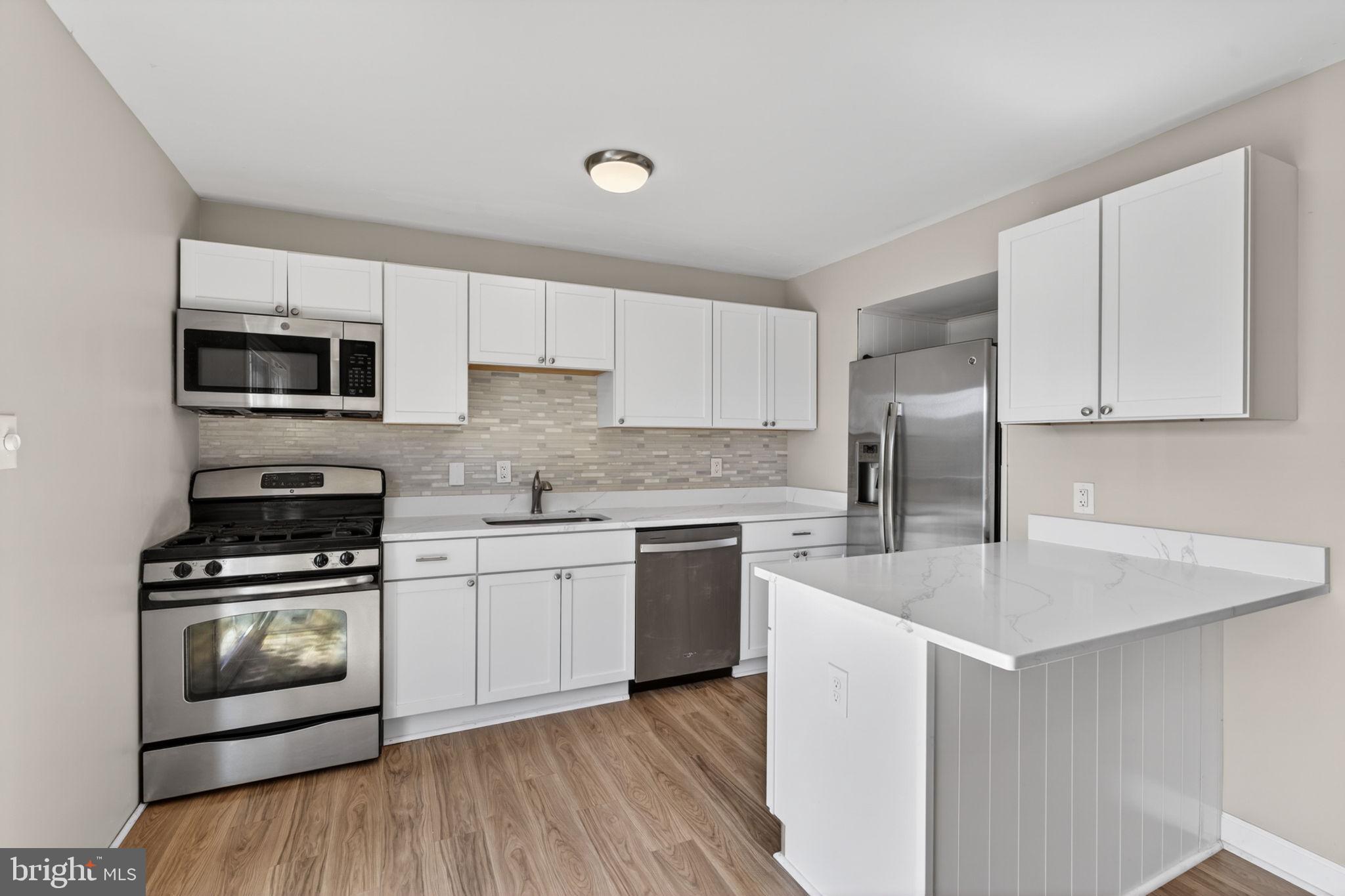 647 Charraway Road Baltimore, MD 21229 - Photo 12 of 45
