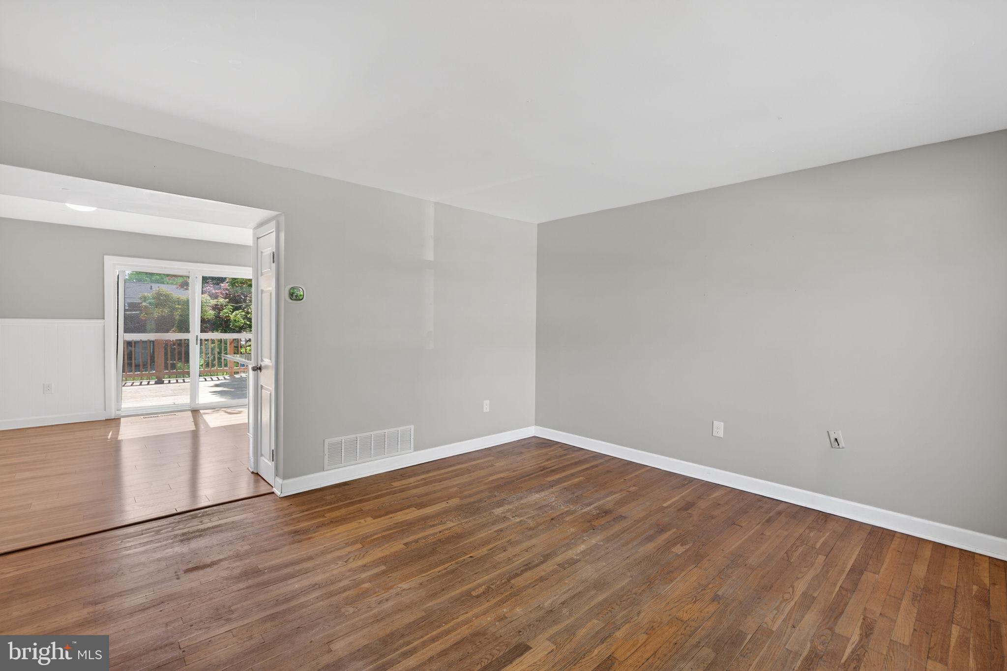 647 Charraway Road Baltimore, MD 21229 - Photo 22 of 45