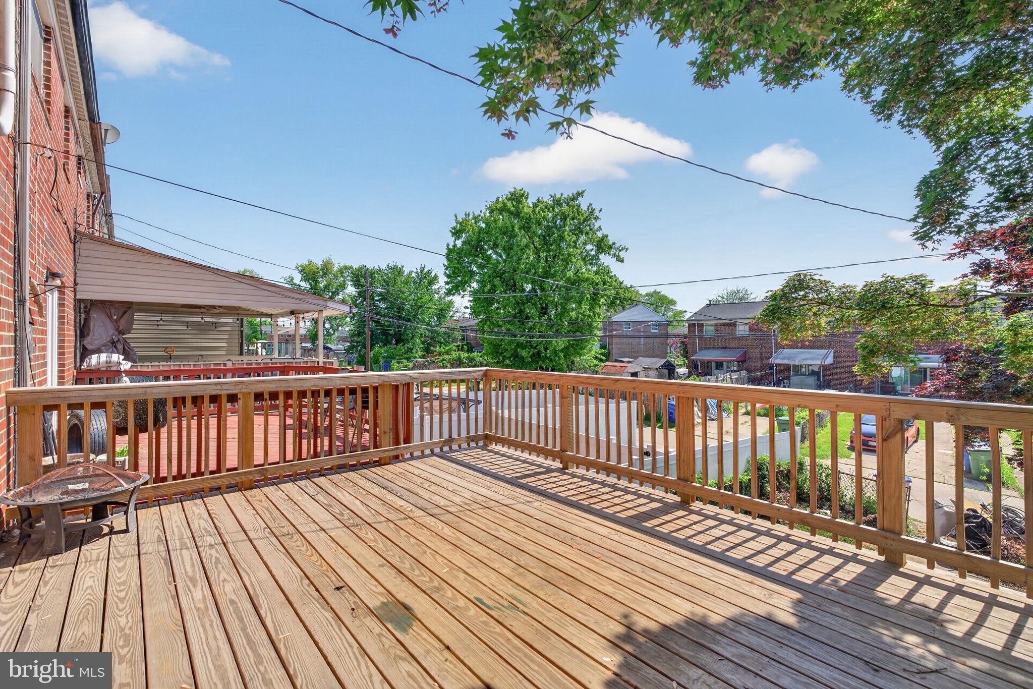 647 Charraway Road Baltimore, MD 21229 - Photo 7 of 45