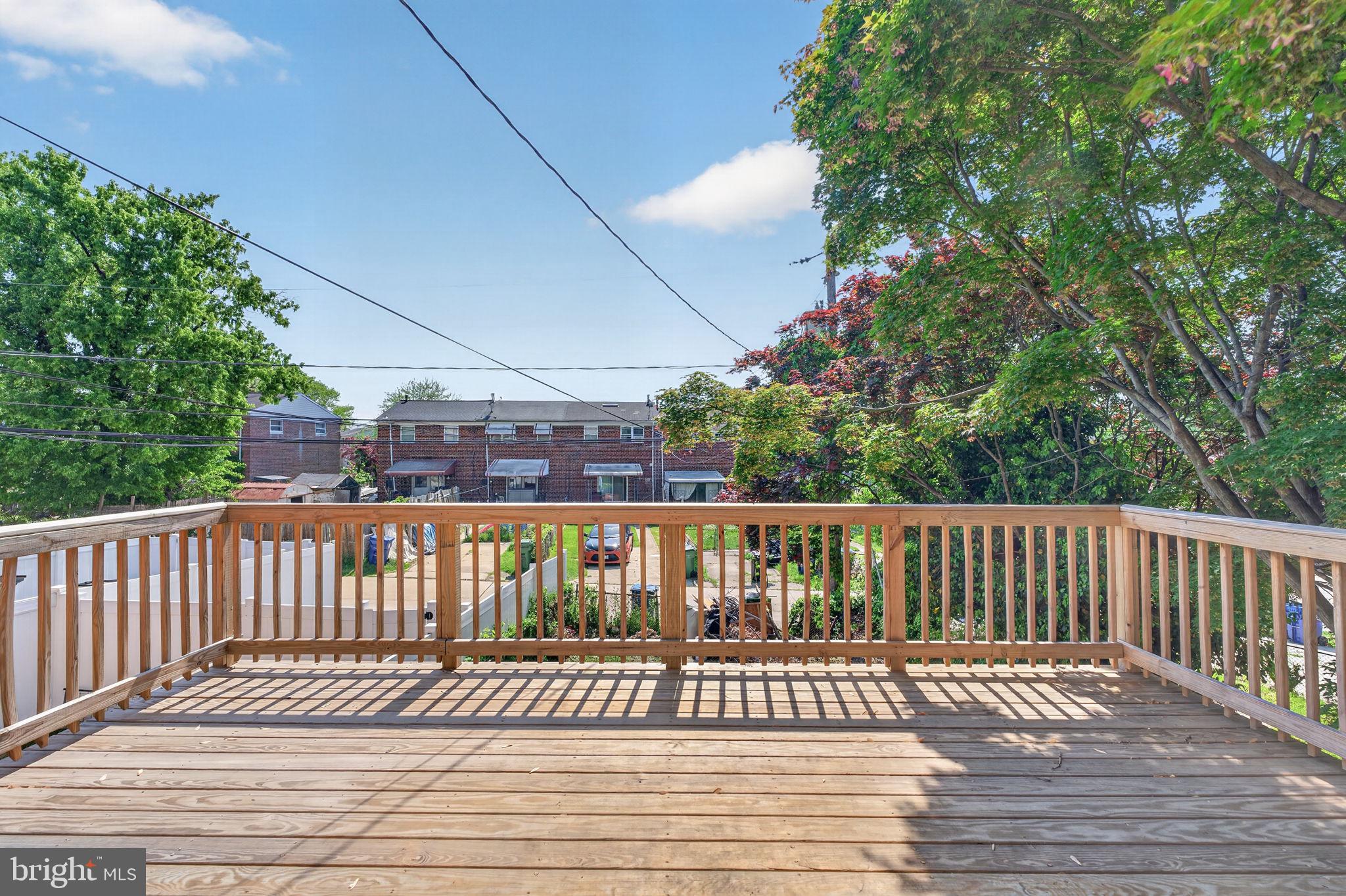 647 Charraway Road Baltimore, MD 21229 - Photo 8 of 45