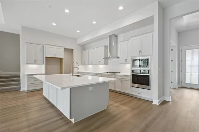 $899,990 | 4630 Cedar Fog Court, Valrico, FL 33596