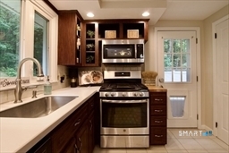 14 Bailey Road Enfield, CT 06082 - Photo 11 of 40