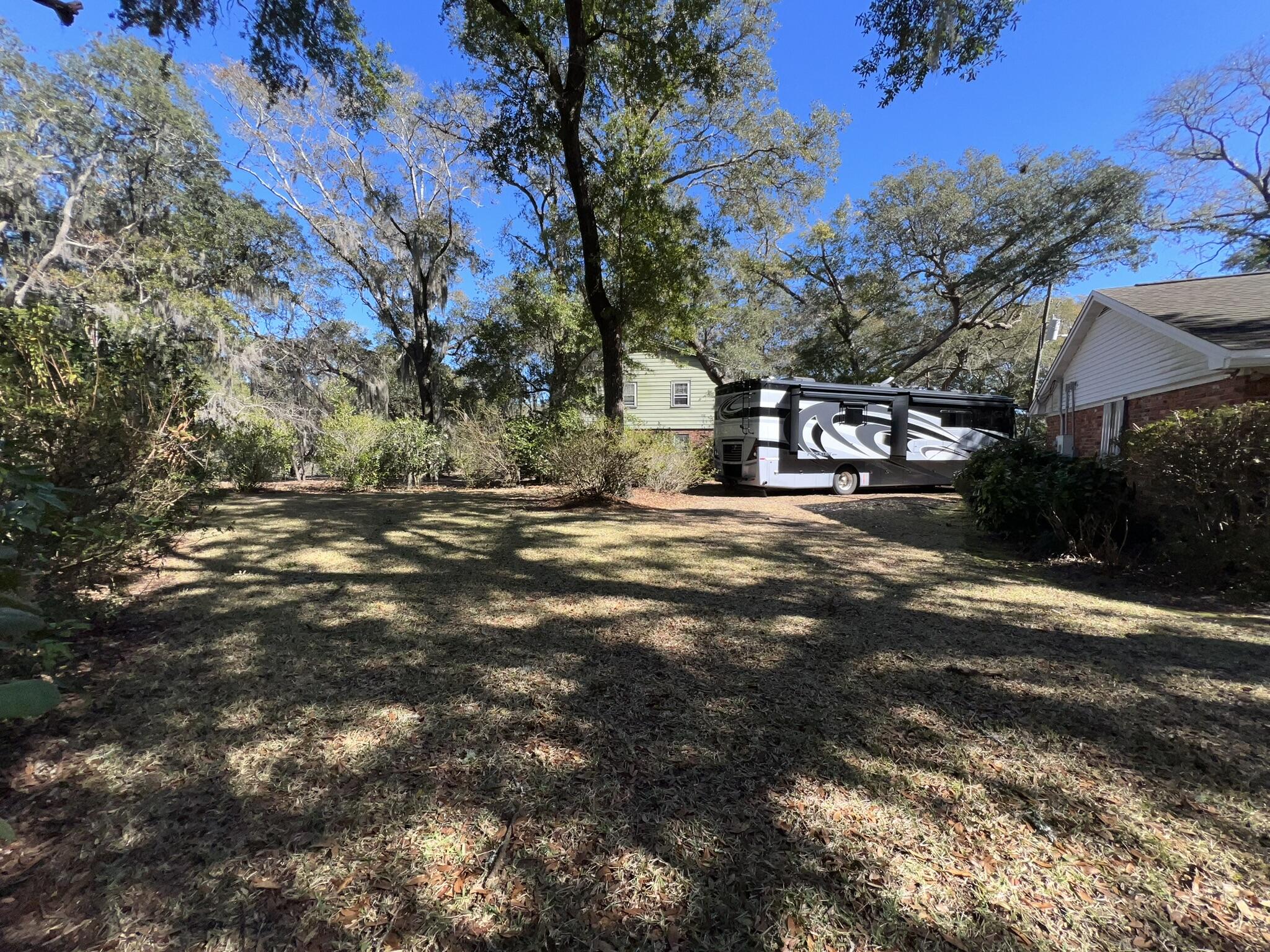 18 Sherwood Road Northwest Fort Walton Beach, FL 32547 - Photo 41 of 49 a house view with a outdoor space