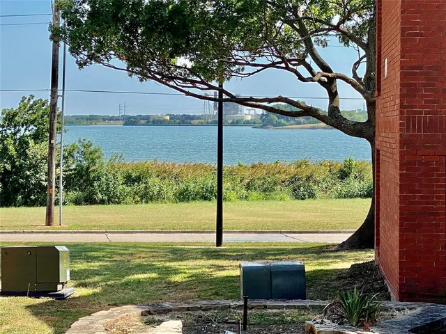 $1,450 | 5901 Lake Hubbard Parkway, Unit 168C, Garland, TX 75043