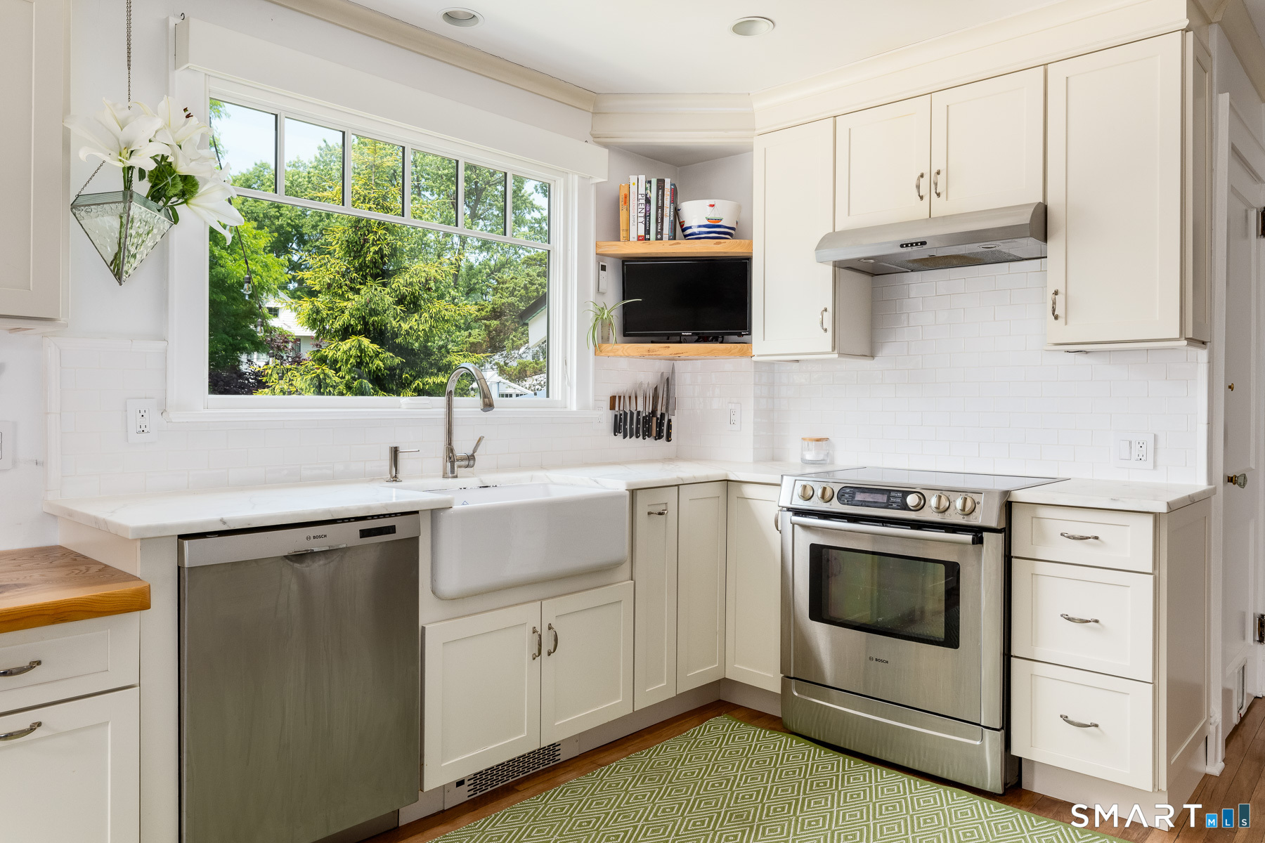 2 Sunwich Road Norwalk, CT 06853 - Photo 19 of 33