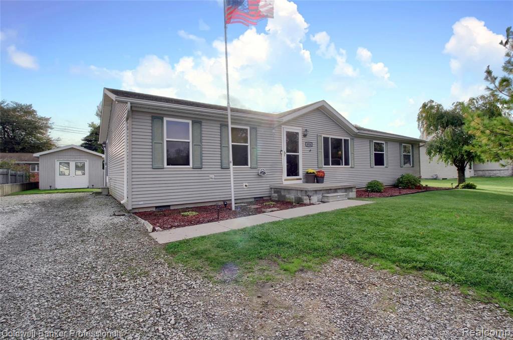 4956 Sycamore Road Newport, MI 48166 - Photo 3 of 30