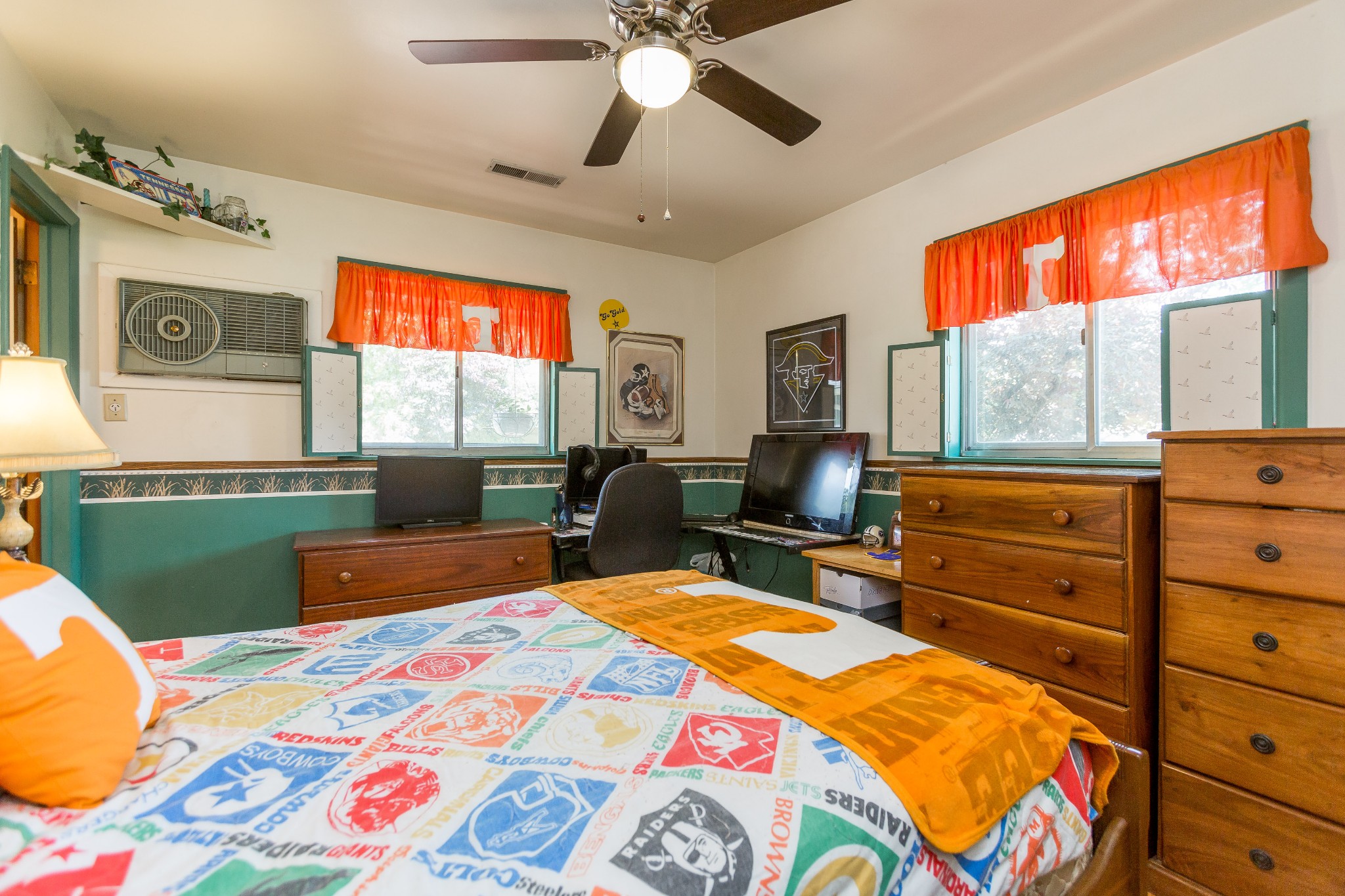 5101 New Chapel Road Springfield, TN 37172 - Photo 25 of 41 a bed room with a bed and a dresser