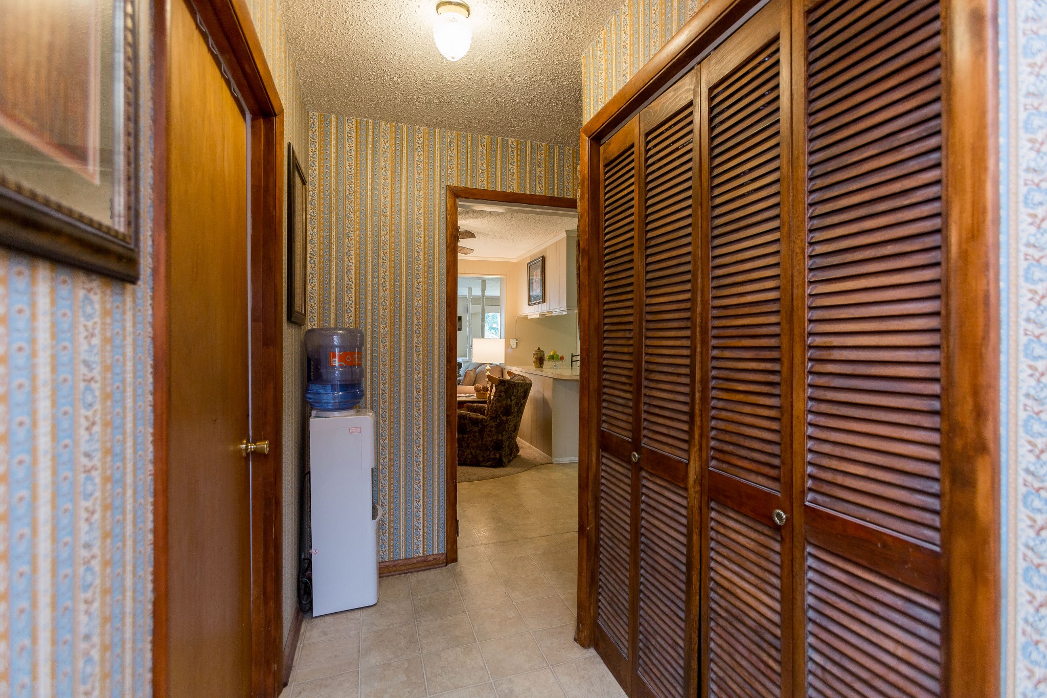 5101 New Chapel Road Springfield, TN 37172 - Photo 7 of 41 a view of a hallway with bathroom and a bathroom