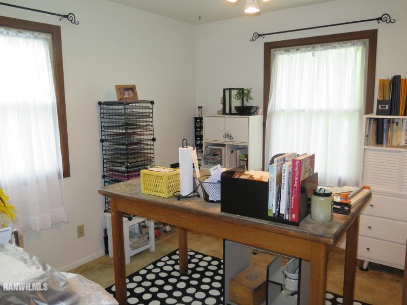 2113 Bedford Road Freeport, IL 61032 - Photo 15 of 24 Gallery Image 15