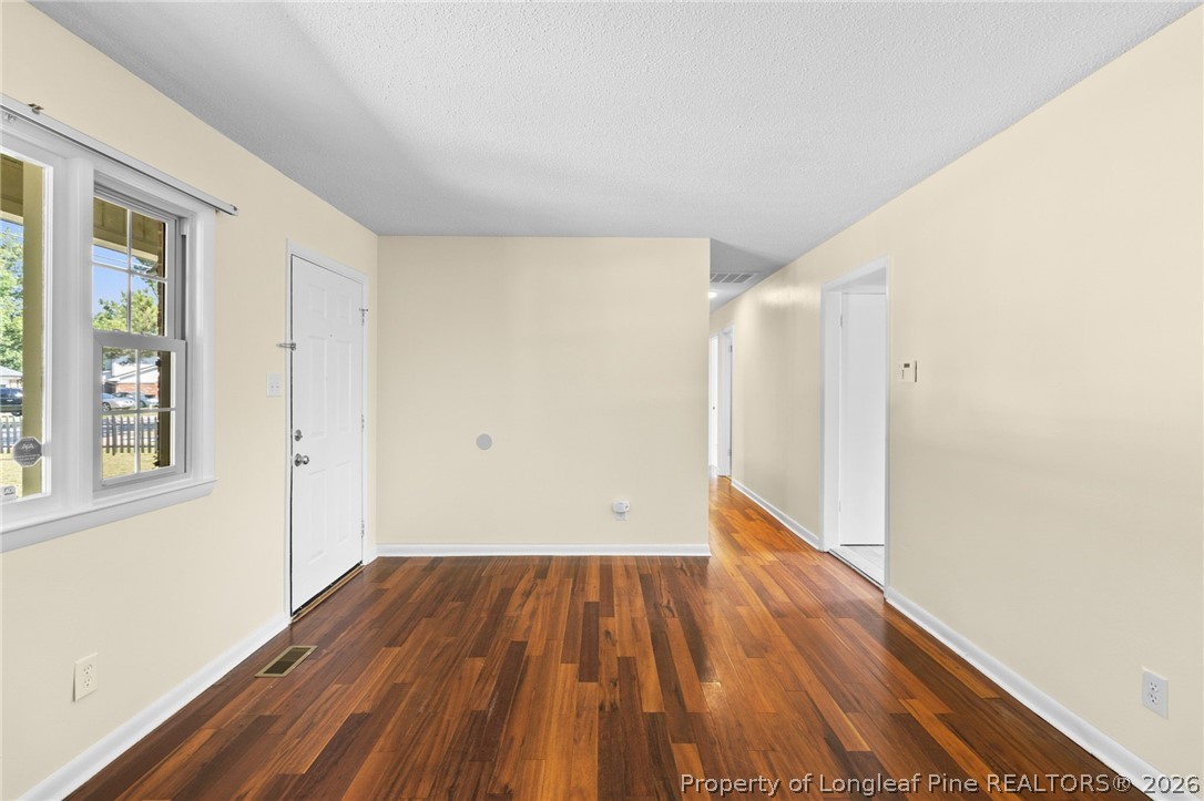714 Bronco Road Fayetteville, NC 28303 - Photo 3 of 21