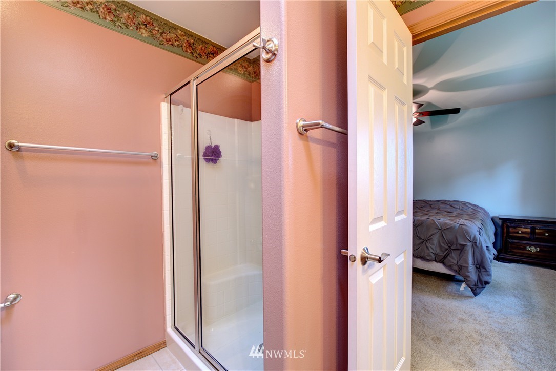 31 South Bellflower Road Bothell, WA 98012 - Photo 14 of 25