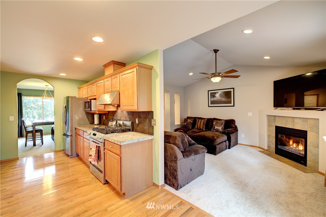 31 South Bellflower Road Bothell, WA 98012 - Photo 5 of 25