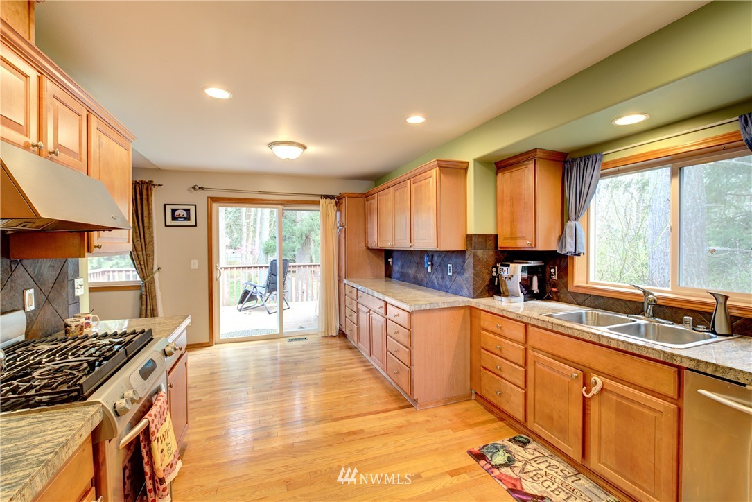 31 South Bellflower Road Bothell, WA 98012 - Photo 6 of 25