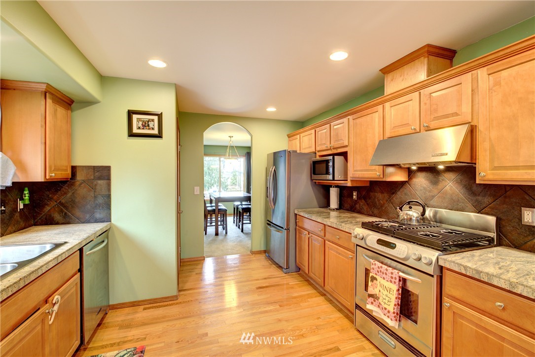 31 South Bellflower Road Bothell, WA 98012 - Photo 7 of 25