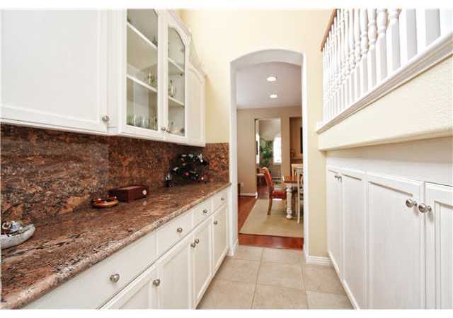 536 Rudder Avenue Carlsbad, CA 92011 - Photo 8 of 20 Butler Pantry and lots of storage!
