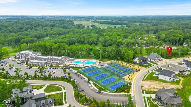 $650,000 | 3780 Holliday Farms Boulevard, Zionsville, IN 46077