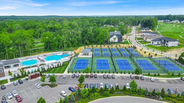 $650,000 | 3780 Holliday Farms Boulevard, Zionsville, IN 46077