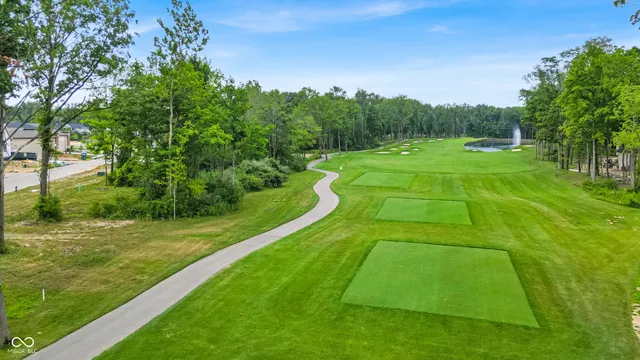 $650,000 | 3780 Holliday Farms Boulevard, Zionsville, IN 46077