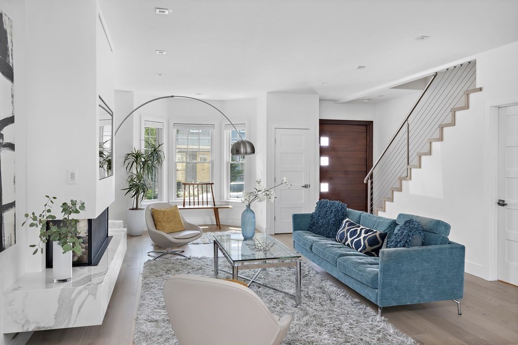 19 Rockingham Street, Unit 19 Cambridge, MA 02139 - Photo 12 of 33