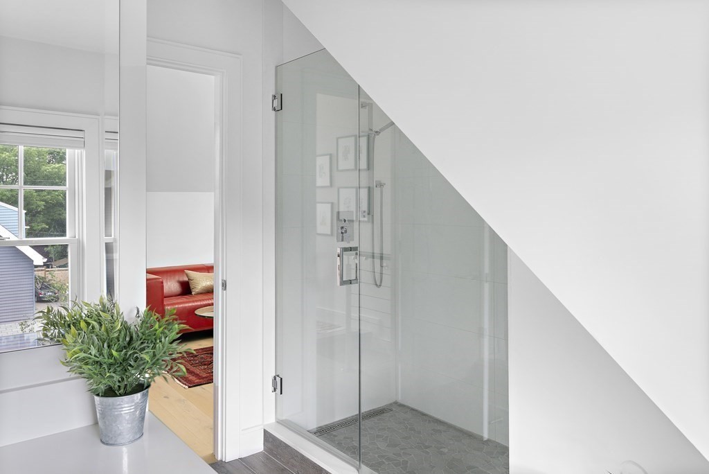 19 Rockingham Street, Unit 19 Cambridge, MA 02139 - Photo 21 of 33