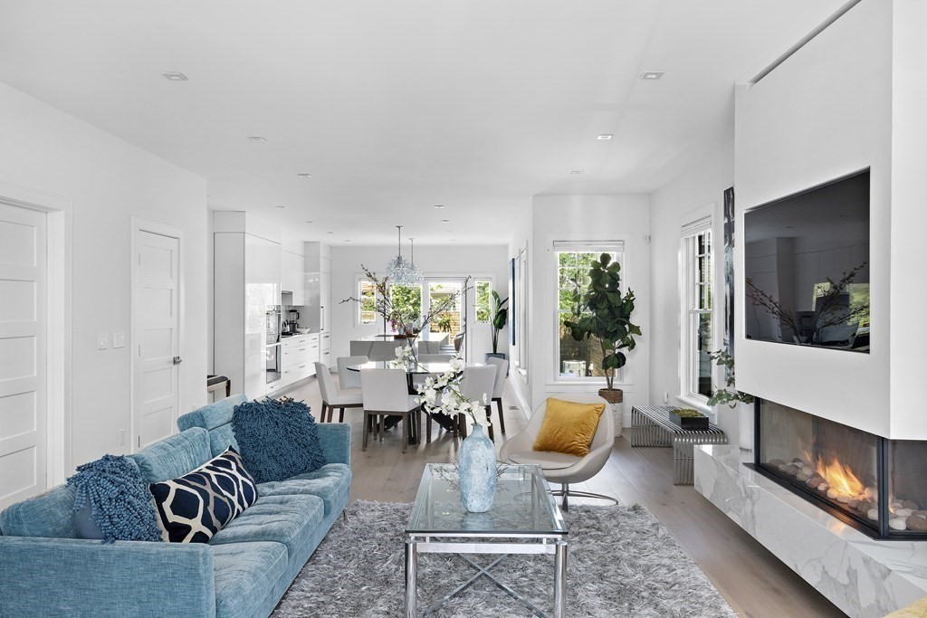 19 Rockingham Street, Unit 19 Cambridge, MA 02139 - Photo 5 of 33