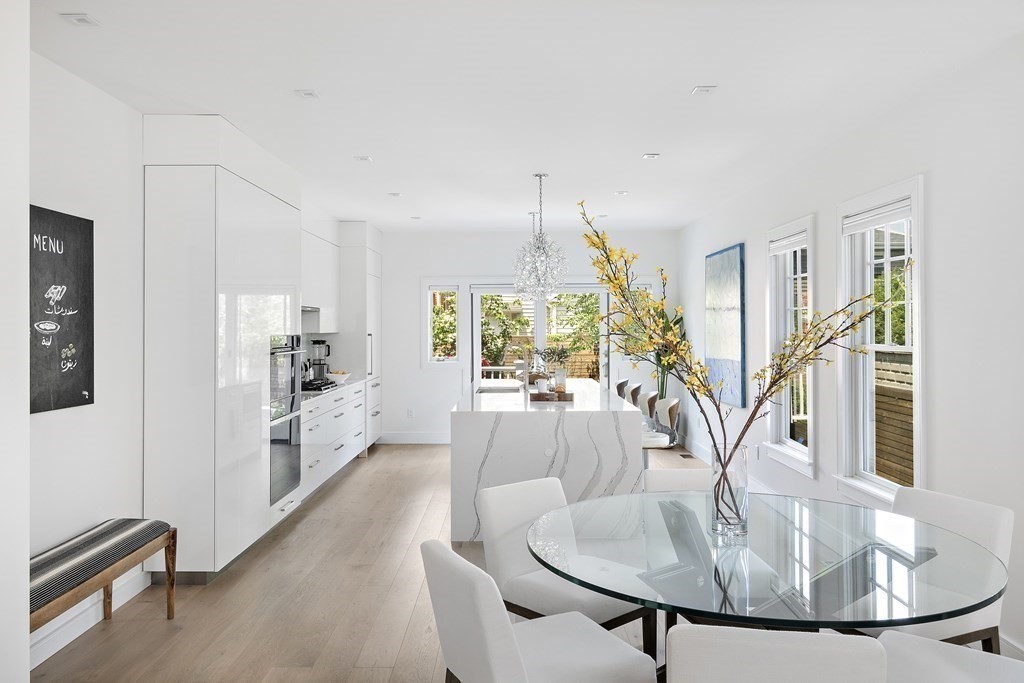 19 Rockingham Street, Unit 19 Cambridge, MA 02139 - Photo 9 of 33