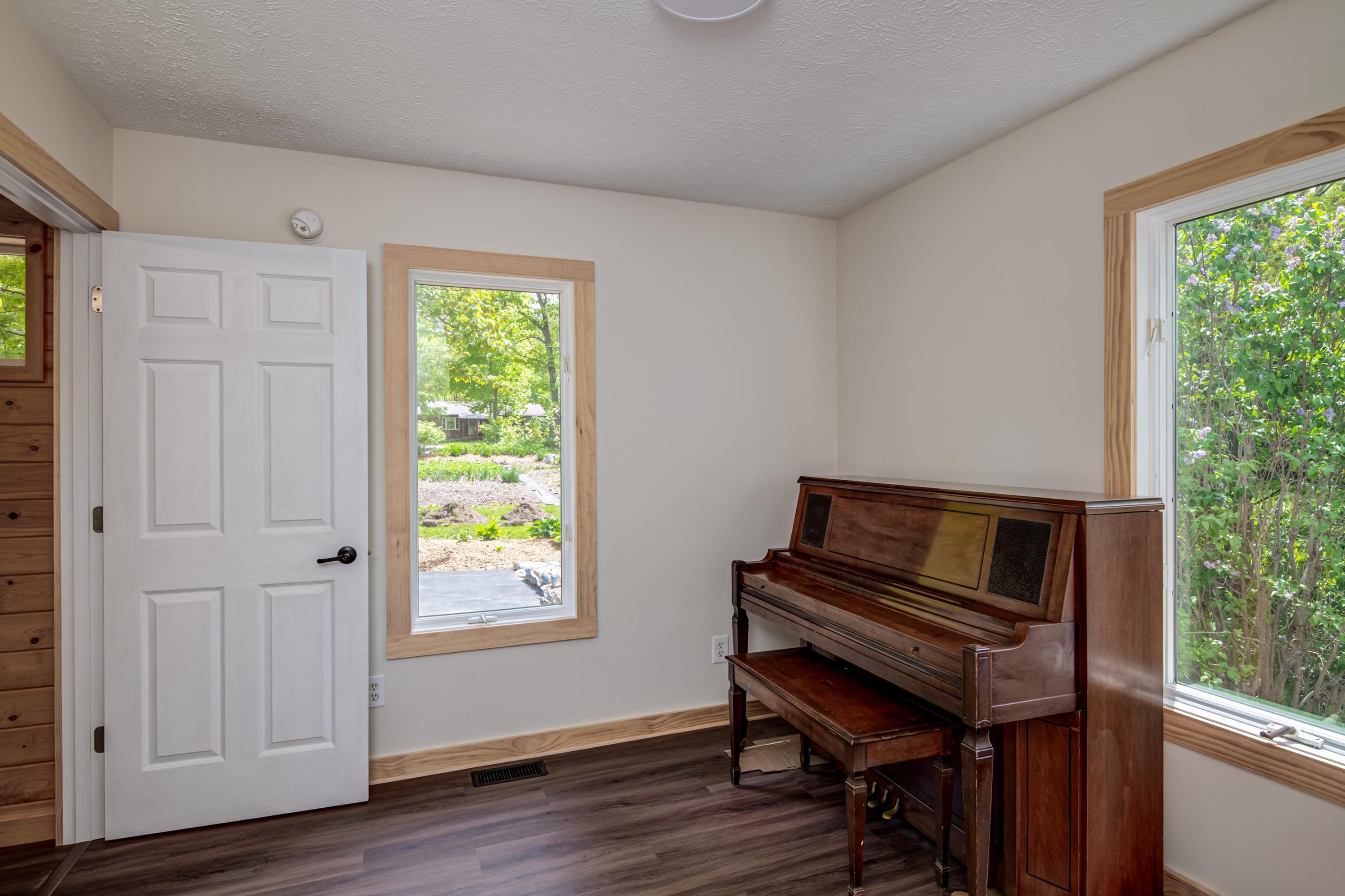 1209 Dyer Lake Road Traverse City, MI 49685 - Photo 18 of 61 1934654-c0a37ff2-e82a-4d3d-a628-ca18be66fd62.JPG