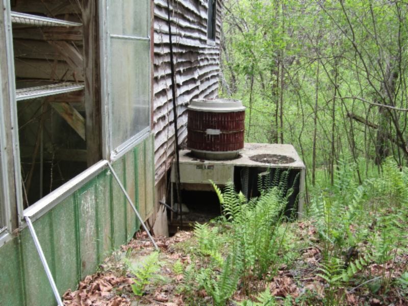 13320 Martin Creek Road Baxter, TN 38544 - Photo 23 of 41 a view of a house with a yard