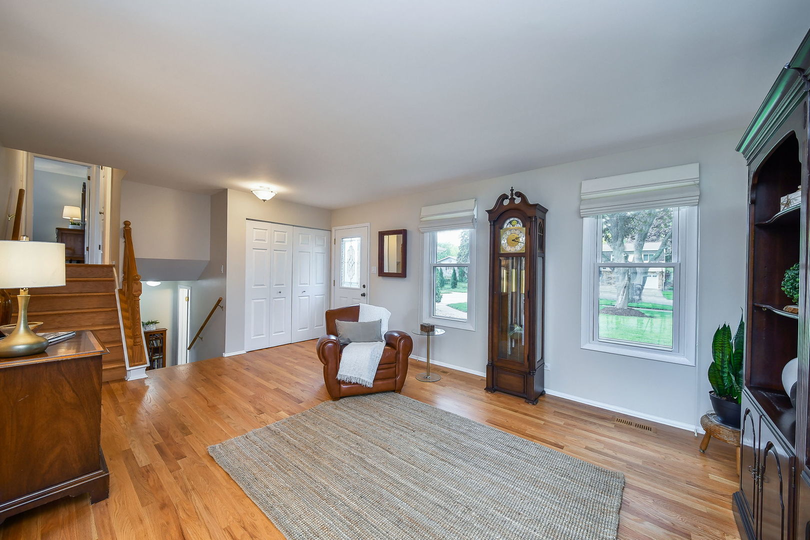 1174 Kent Court Wheaton, IL 60189 - Photo 2 of 18