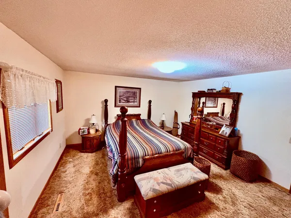 $399,000 | 1401 Highway 11, Baudette, MN 56623