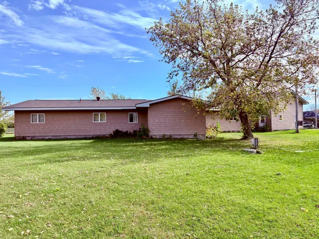 $399,000 | 1401 Highway 11, Baudette, MN 56623